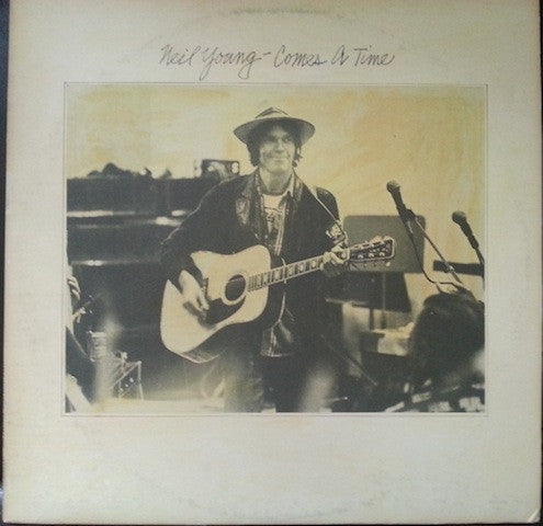 Neil Young - Comes a Time (CD)
